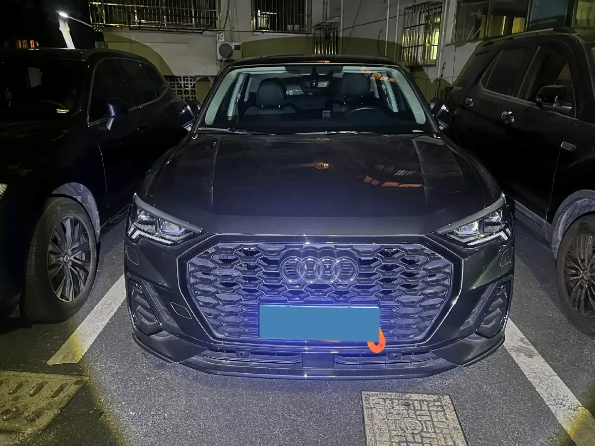 2022 Audi Q3 Sportback 2.0T 220HP L4 7DCT,autocango,china used car exporter,china ev exporter,chinese used car exporter,chinese used ev exporter