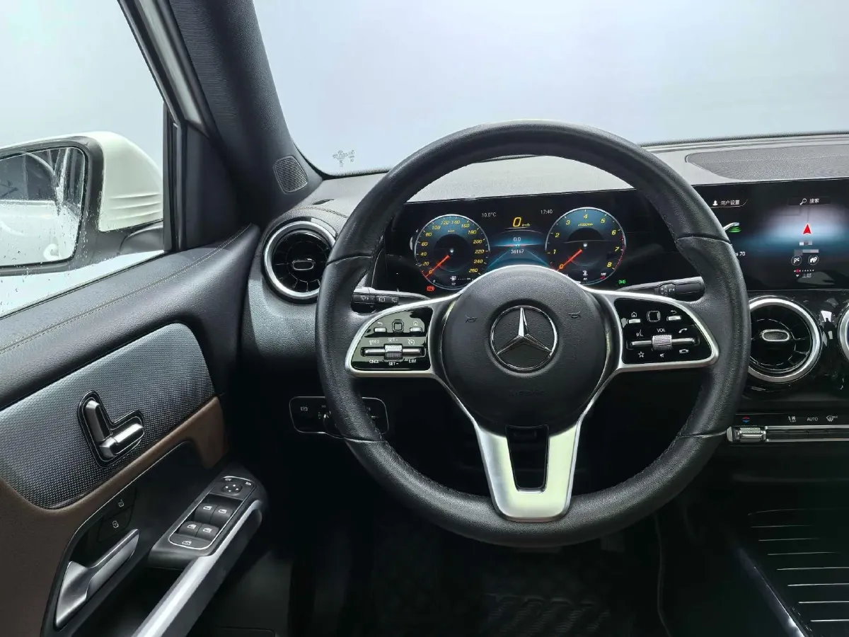 2023 Mercedes-Benz GLB Class 1.3T 163HP L4 7DCT,autocango,china used car exporter,china ev exporter,chinese used car exporter,chinese used ev exporter