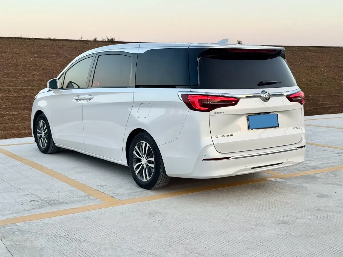 2022 Buick GL8 2.0T 237HP L4 9AT,autocango,china used car exporter,china ev exporter,chinese used car exporter,chinese used ev exporter