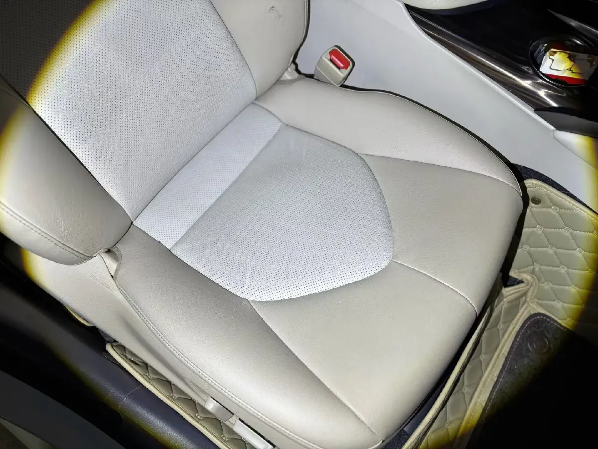 2019 Toyota Camry 2.0L 178HP L4 CVT,autocango,china used car exporter,china ev exporter,chinese used car exporter,chinese used ev exporter