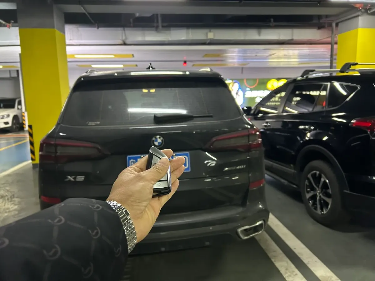 2021 BMW X5 3.0T 340HP L6 8AT,autocango,china used car exporter,china ev exporter,chinese used car exporter,chinese used ev exporter