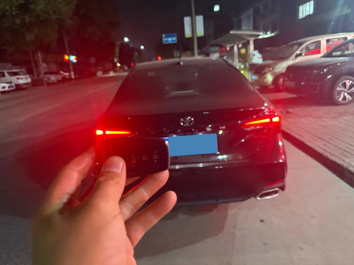 2022 Toyota Avalon 2.0L 178HP L4 CVT,autocango,china used car exporter,china ev exporter,chinese used car exporter,chinese used ev exporter