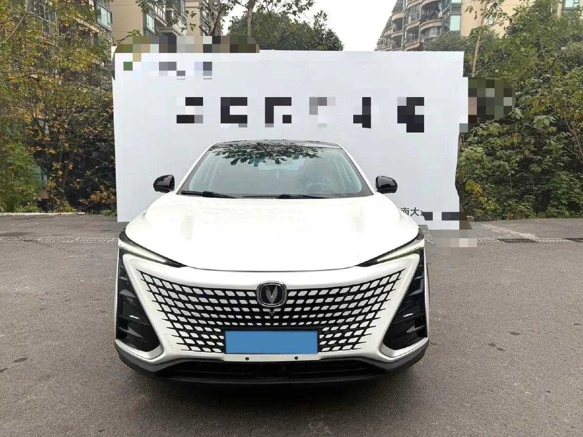 2021 ChangAn UNI-T 1.5T 180HP L4 7DCT,autocango,china used car exporter,china ev exporter,chinese used car exporter,chinese used ev exporter