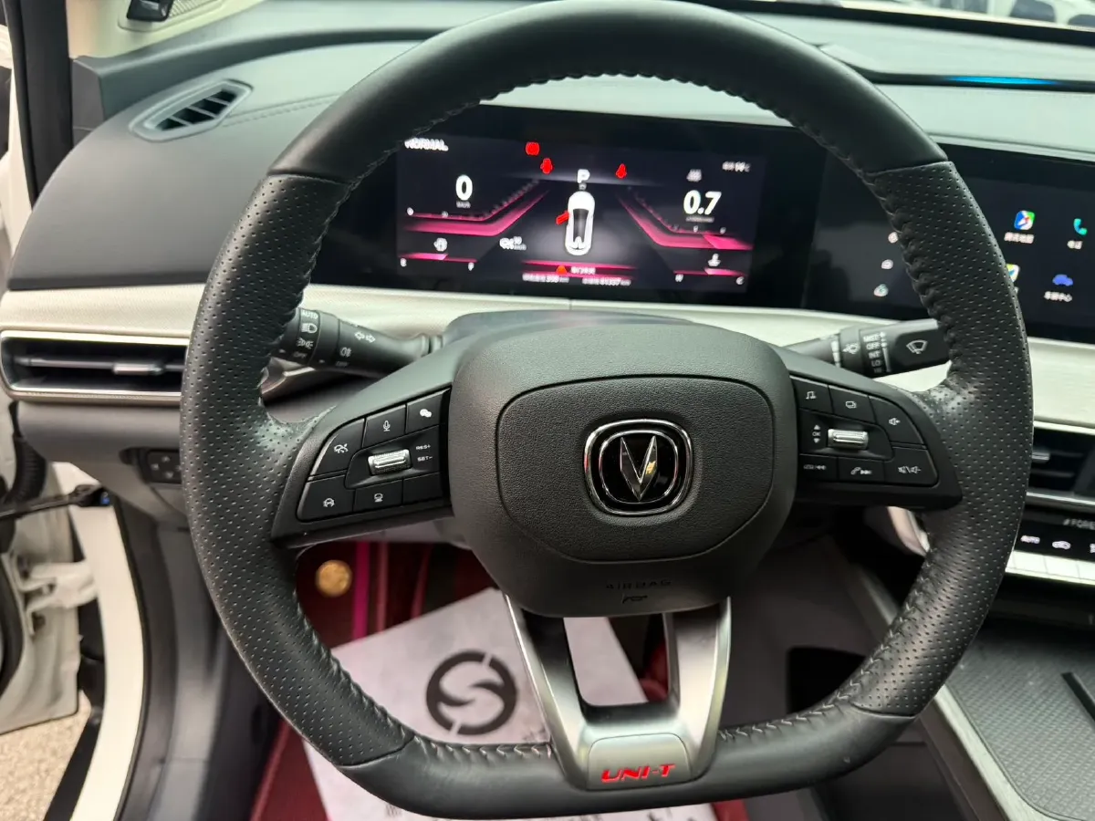 2021 ChangAn UNI-T 1.5T 180HP L4 7DCT,autocango,china used car exporter,china ev exporter,chinese used car exporter,chinese used ev exporter