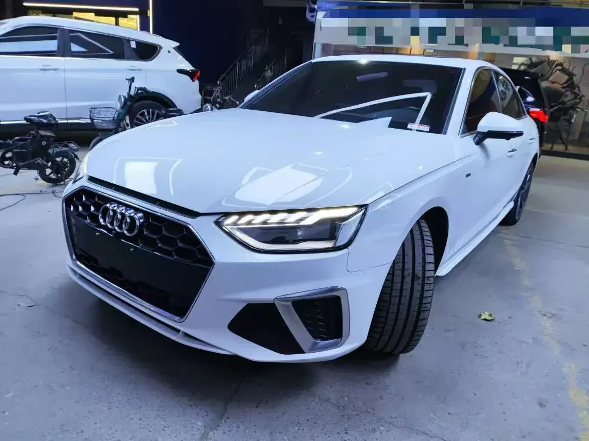 2020 Audi A4L 2.0T 190HP L4 7DCT