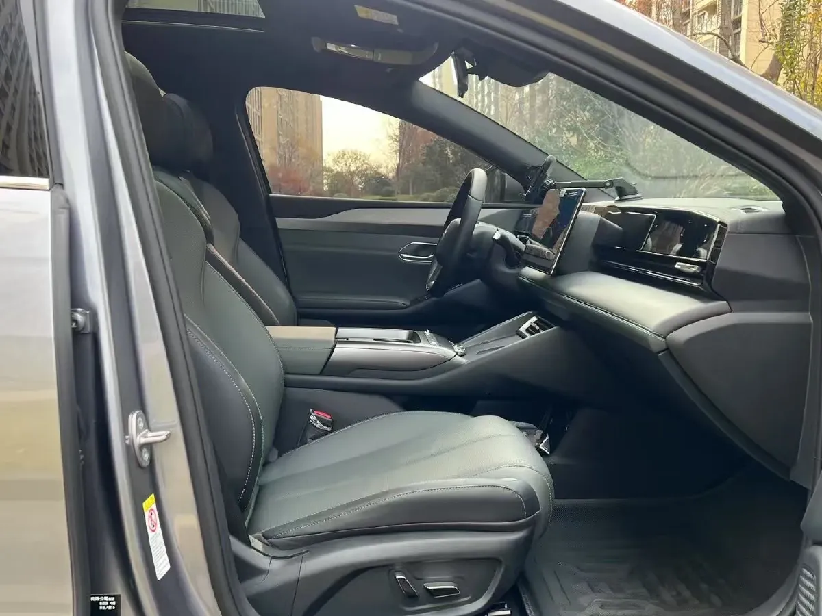 2025 BYD QinL BEV,autocango,china used car exporter,china ev exporter,chinese used car exporter,chinese used ev exporter