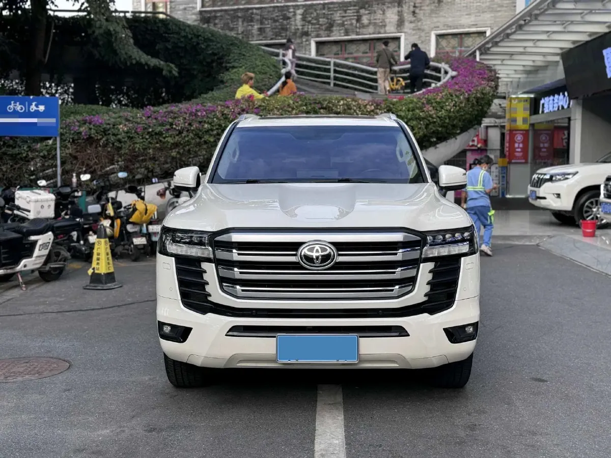 2021 BMW X7 3.0T 340HP L6 8AT,autocango,china used car exporter,china ev exporter,chinese used car exporter,chinese used ev exporter