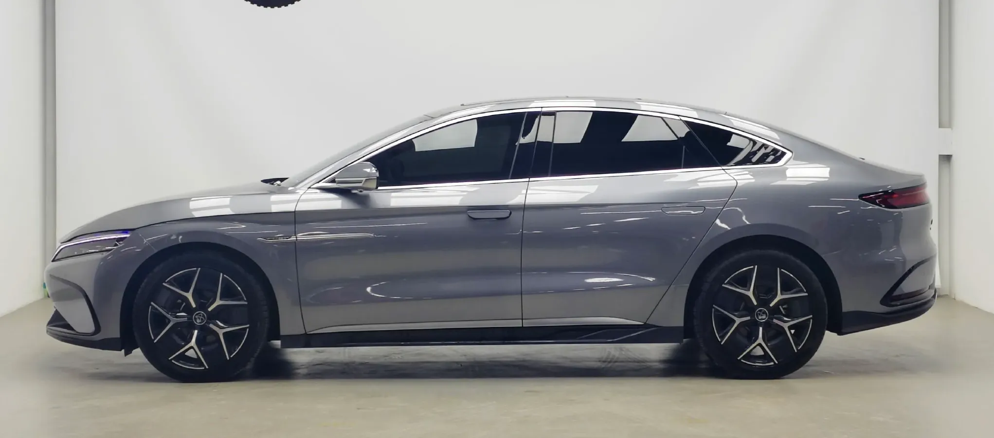 2024 BYD Han BEV 72KWH,autocango,china used car exporter,china ev exporter,chinese used car exporter,chinese used ev exporter