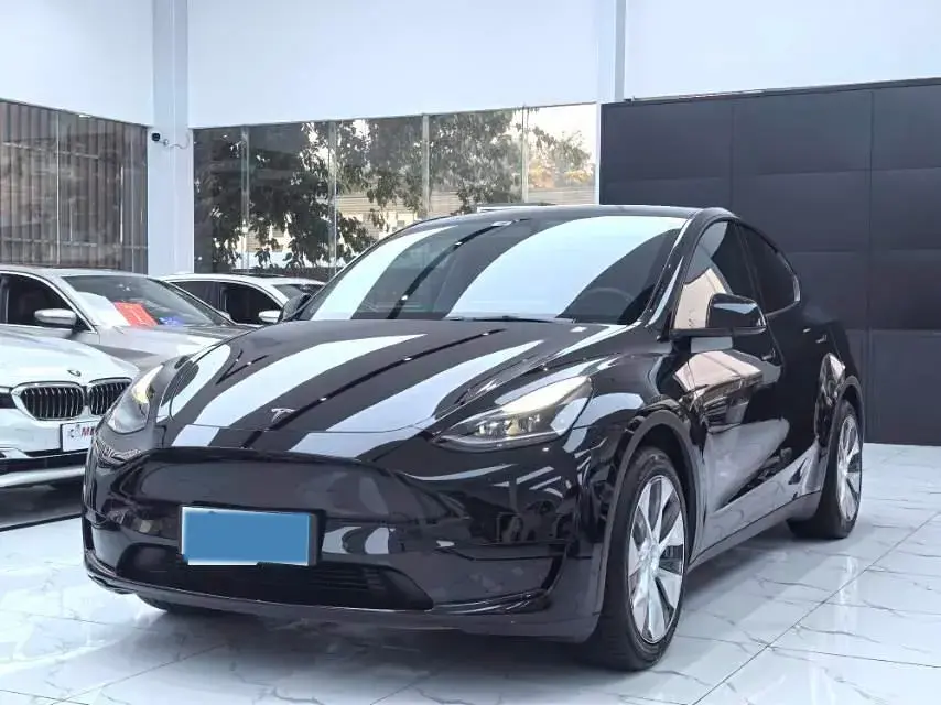 2022 Tesla Model Y BEV 60KWH