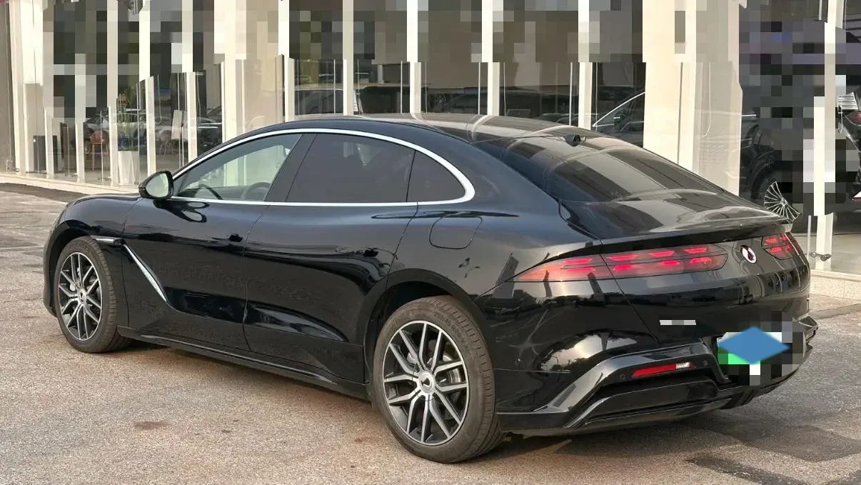 2024 Denza DenzaZ9 2.0T 207HP L4 E-CVT PHEV 38.5KWH,autocango,china used car exporter,china ev exporter,chinese used car exporter,chinese used ev exporter