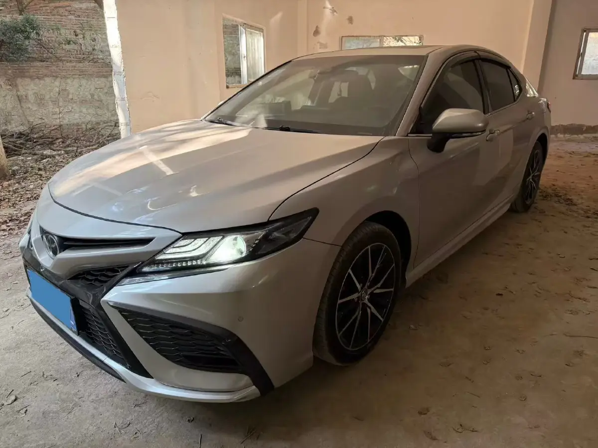 2021 Toyota Camry 2.5L 209HP L4 8AT
