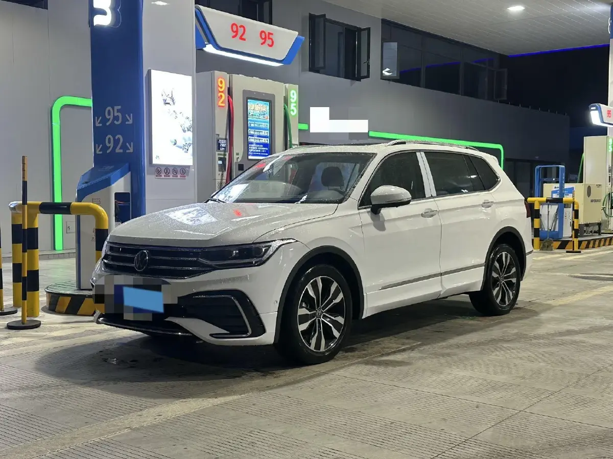 2024 Volkswagen Tiguan L 2.0T 186HP L4 7DCT