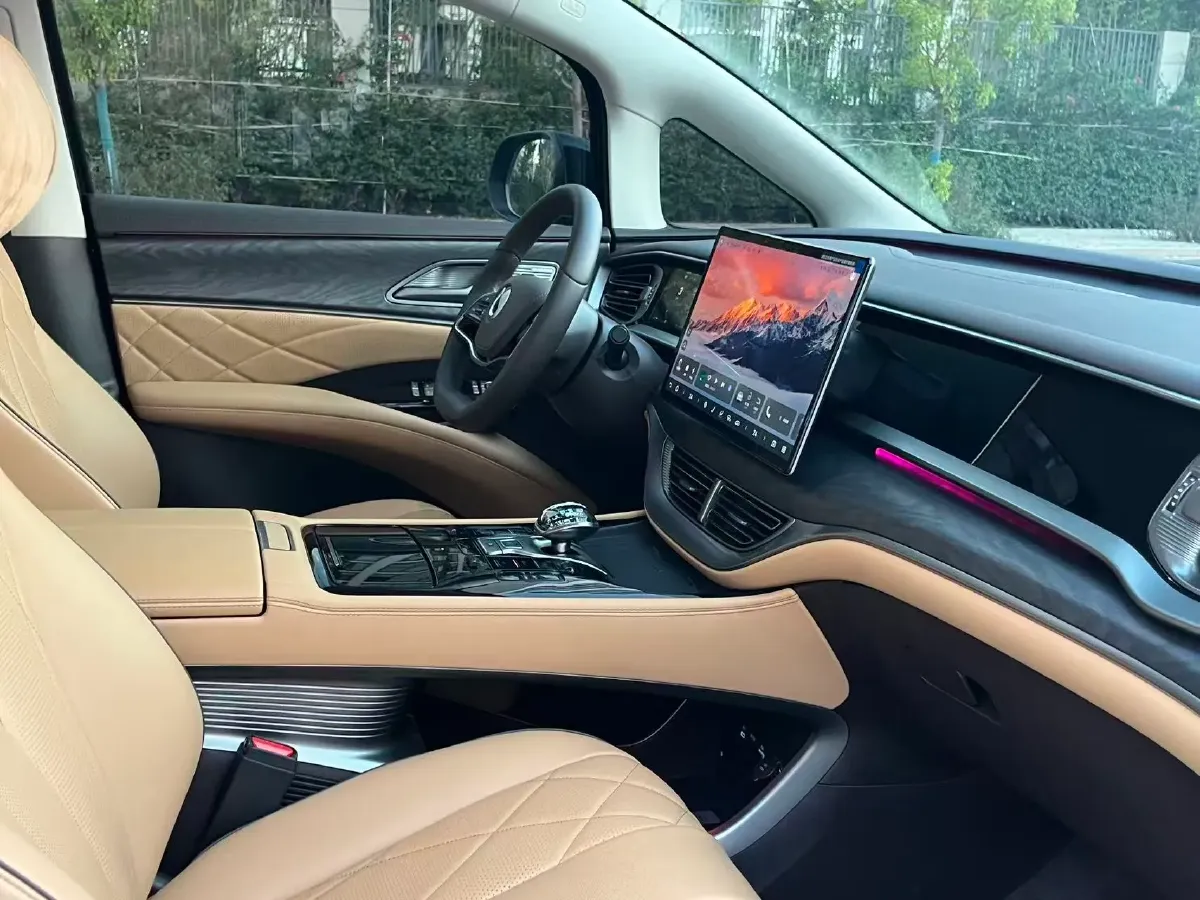 2024 Denza D9 1.5T 139HP L4 E-CVT PHEV 40KWH,autocango,china used car exporter,china ev exporter,chinese used car exporter,chinese used ev exporter