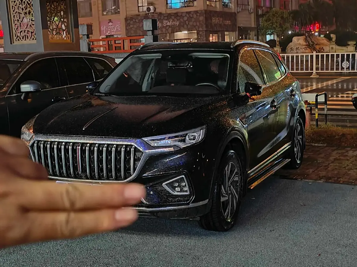 2022 HongQi HS5 2.0T 224HP L4 6AT