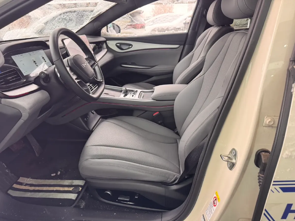 2025 BYD Seal07 DM-i 1.5L 101HP L4 E-CVT PHEV 17.6KWH,autocango,china used car exporter,china ev exporter,chinese used car exporter,chinese used ev exporter