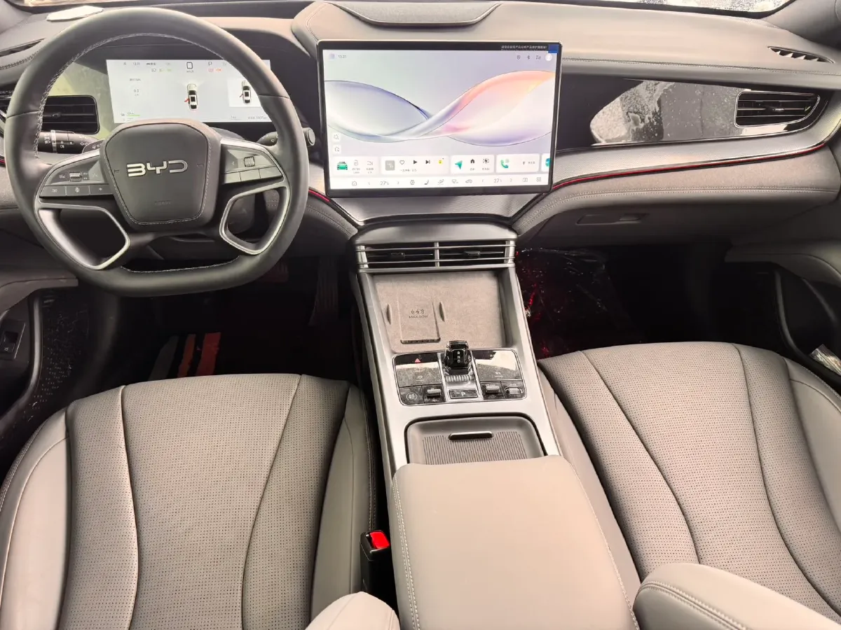 2025 BYD Seal07 DM-i 1.5L 101HP L4 E-CVT PHEV 17.6KWH,autocango,china used car exporter,china ev exporter,chinese used car exporter,chinese used ev exporter