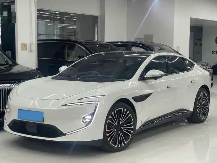 2025 Avatr 12 1.5T 156HP L4 REEV 39.05KWH