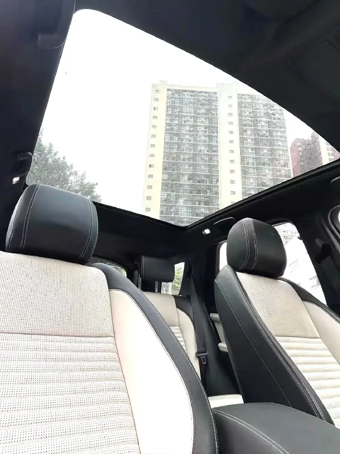 2020 Land Rover Discovery Sport 2.0T 249HP L4 9AT,autocango,china used car exporter,china ev exporter,chinese used car exporter,chinese used ev exporter