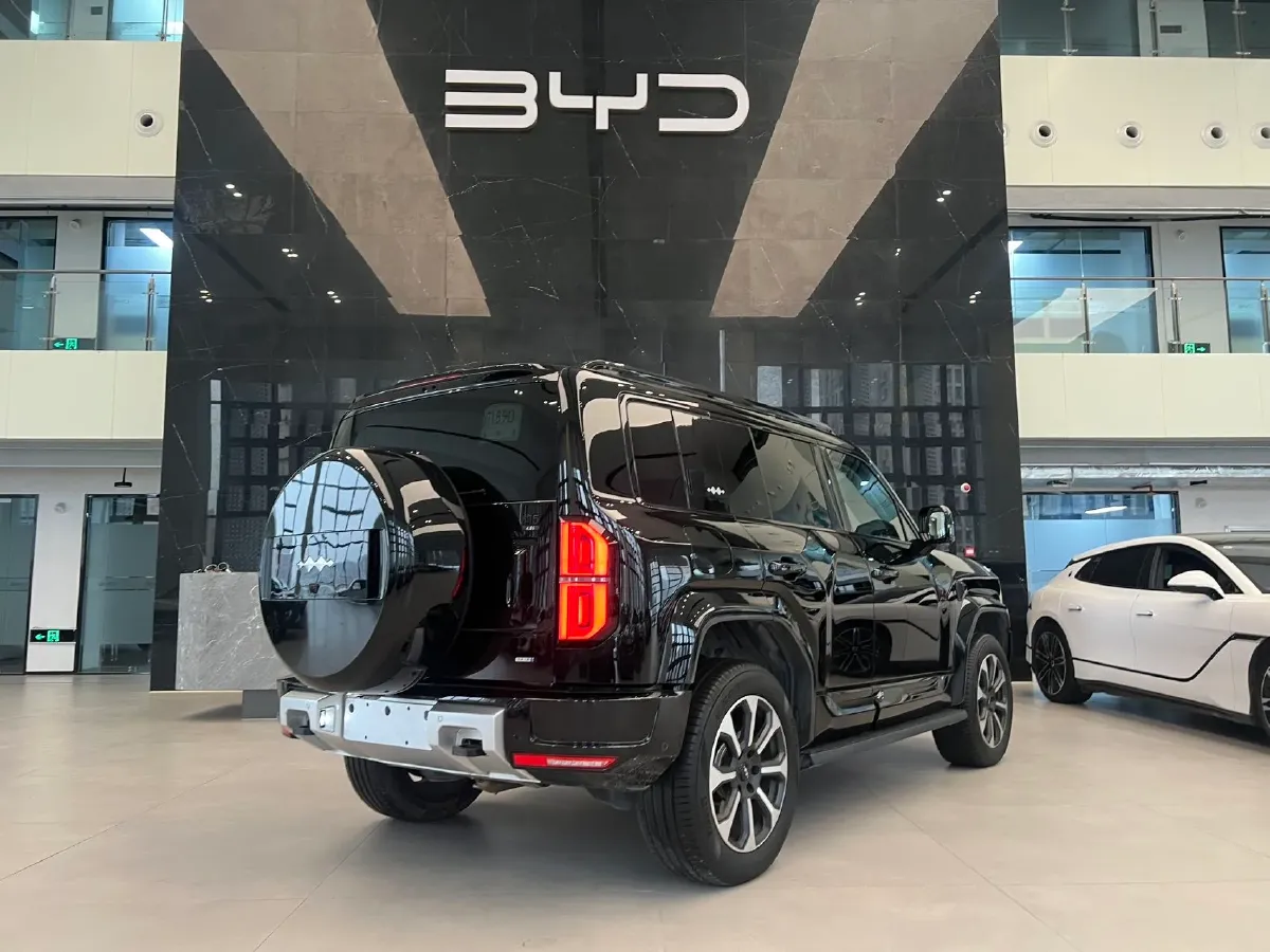 2025 FangChengBao Bao 5 1.5T 194HP L4 E-CVT PHEV 31.8KWH,autocango,china used car exporter,china ev exporter,chinese used car exporter,chinese used ev exporter
