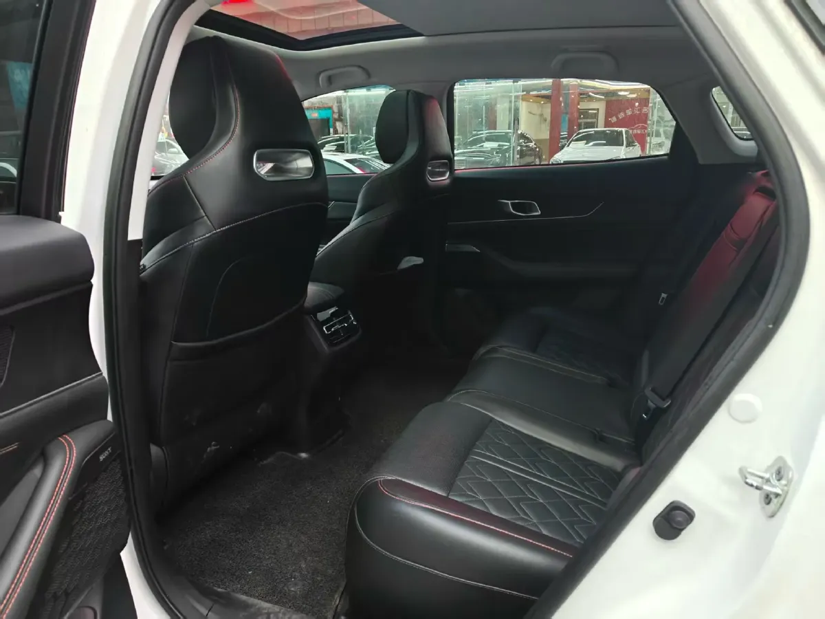 2023 ChangAn UNI-K iDD 1.5T 170HP L4 6TCT PHEV 28.39KWH,autocango,china used car exporter,china ev exporter,chinese used car exporter,chinese used ev exporter