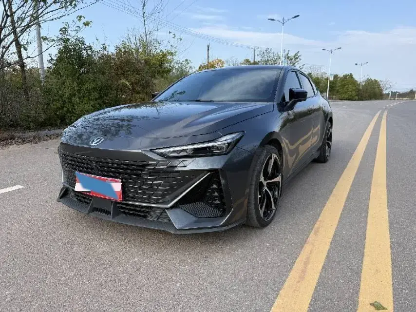 2022 ChangAn UNI-V 1.5T 188HP L4 7DCT