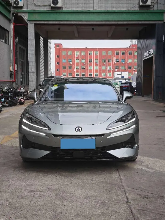 2024 Denza DenzaZ9 2.0T 207HP L4 E-CVT PHEV 38.5KWH,autocango,china used car exporter,china ev exporter,chinese used car exporter,chinese used ev exporter