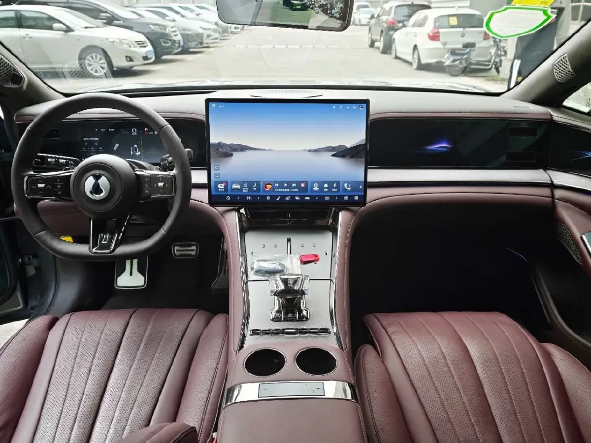 2024 Denza DenzaZ9 2.0T 207HP L4 E-CVT PHEV 38.5KWH,autocango,china used car exporter,china ev exporter,chinese used car exporter,chinese used ev exporter