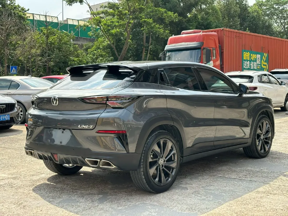 2020 ChangAn UNI-T 1.5T 180HP L4 7DCT,autocango,china used car exporter,china ev exporter,chinese used car exporter,chinese used ev exporter