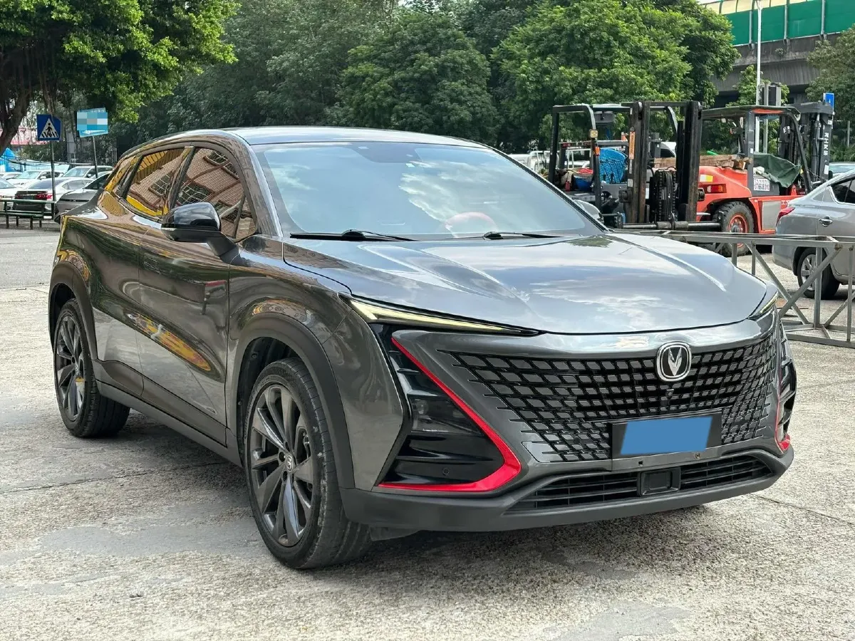 2020 ChangAn UNI-T 1.5T 180HP L4 7DCT,autocango,china used car exporter,china ev exporter,chinese used car exporter,chinese used ev exporter
