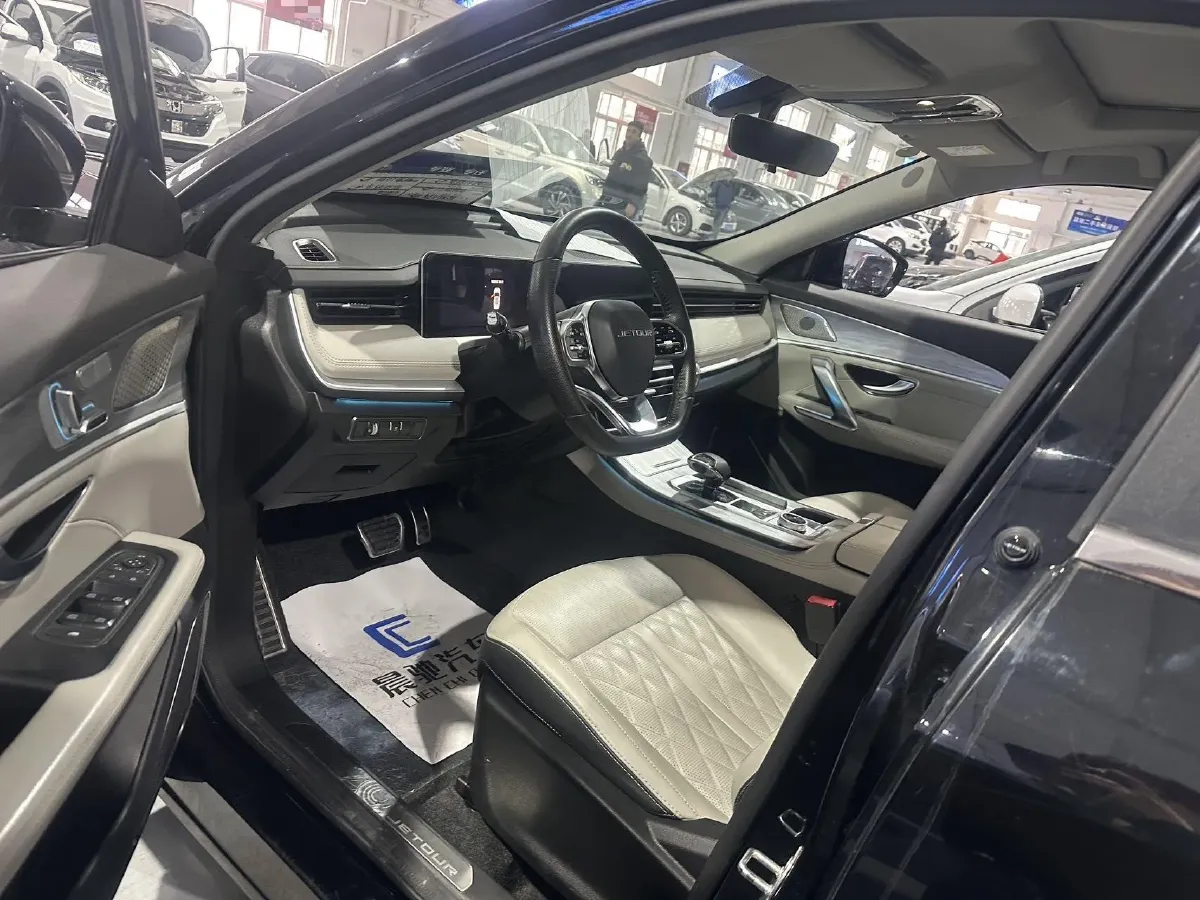 2023 Jetour X70 Plus 1.6T 197HP L4 7DCT,autocango,china used car exporter,china ev exporter,chinese used car exporter,chinese used ev exporter