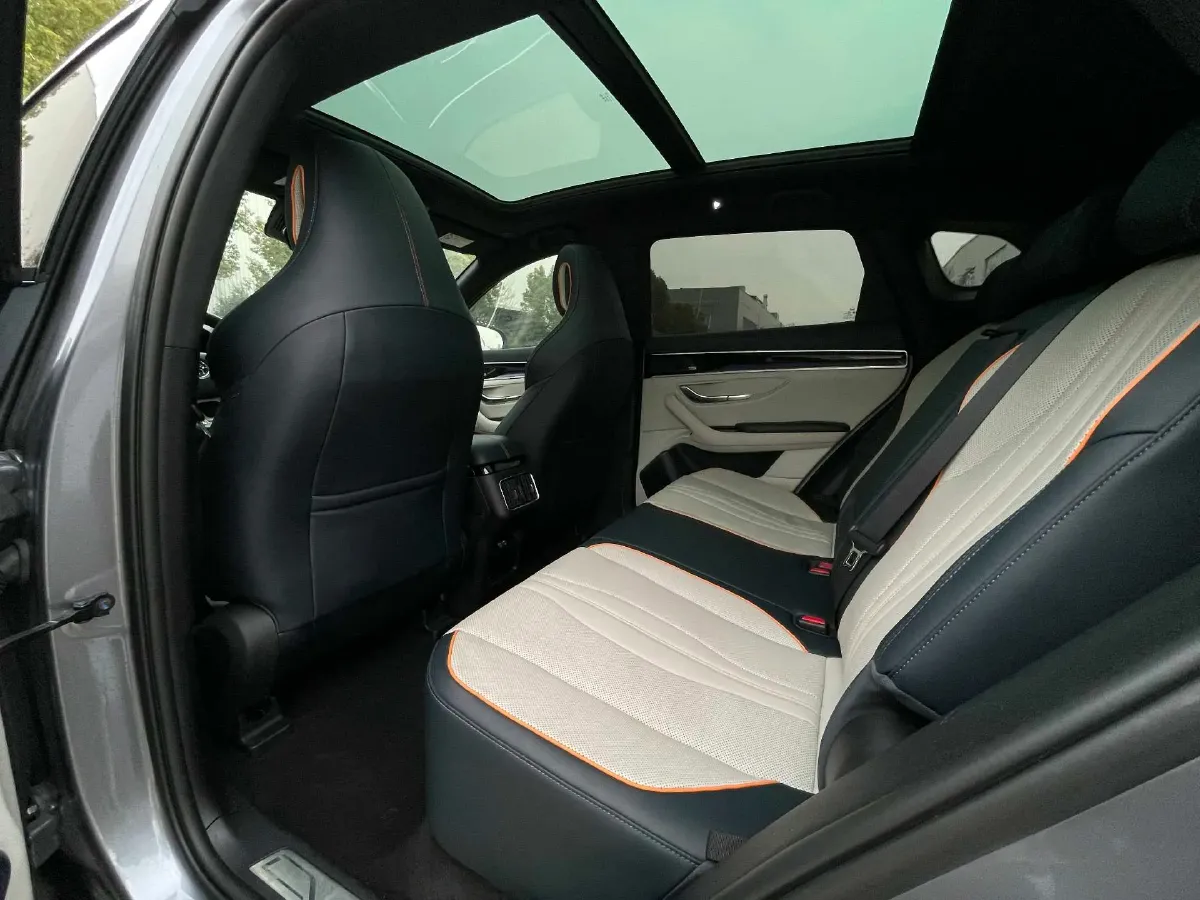 2022 Geely JiaJi 1.5T 177HP L3 7DCT PHEV 15.5KWH,autocango,china used car exporter,china ev exporter,chinese used car exporter,chinese used ev exporter