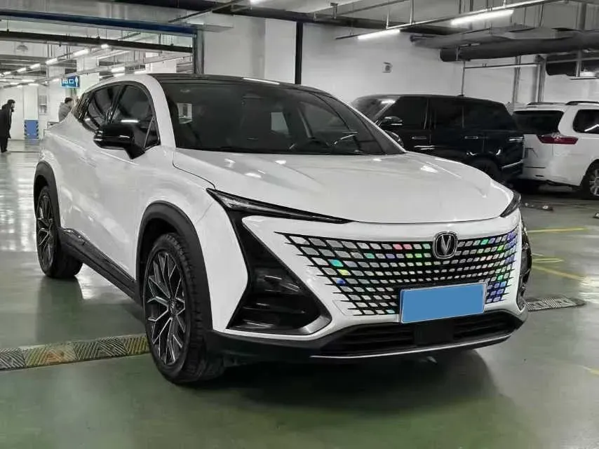 2022 ChangAn UNI-T 1.5T 188HP L4 7DCT,autocango,china used car exporter,china ev exporter,chinese used car exporter,chinese used ev exporter