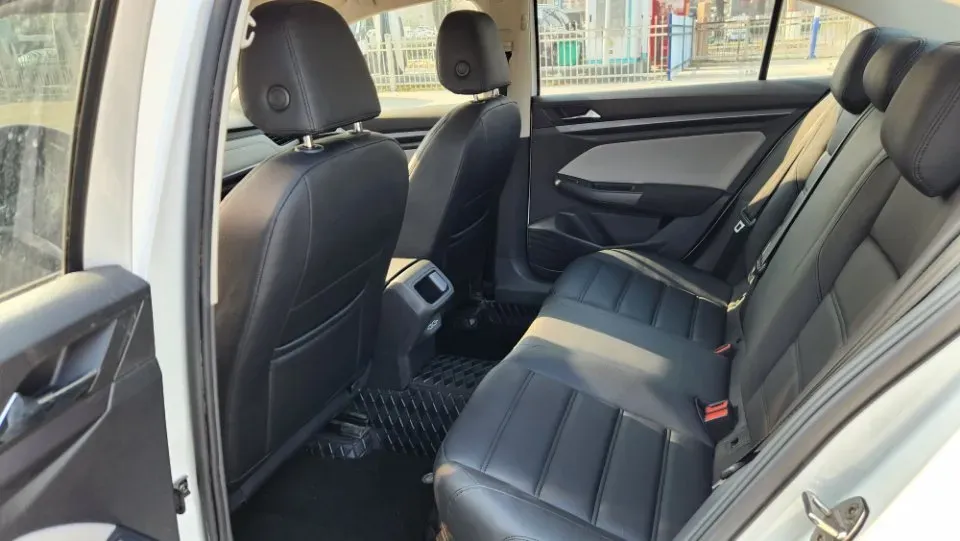 2023 Volkswagen Bora 1.2T 116HP L4 7DCT,autocango,china used car exporter,china ev exporter,chinese used car exporter,chinese used ev exporter