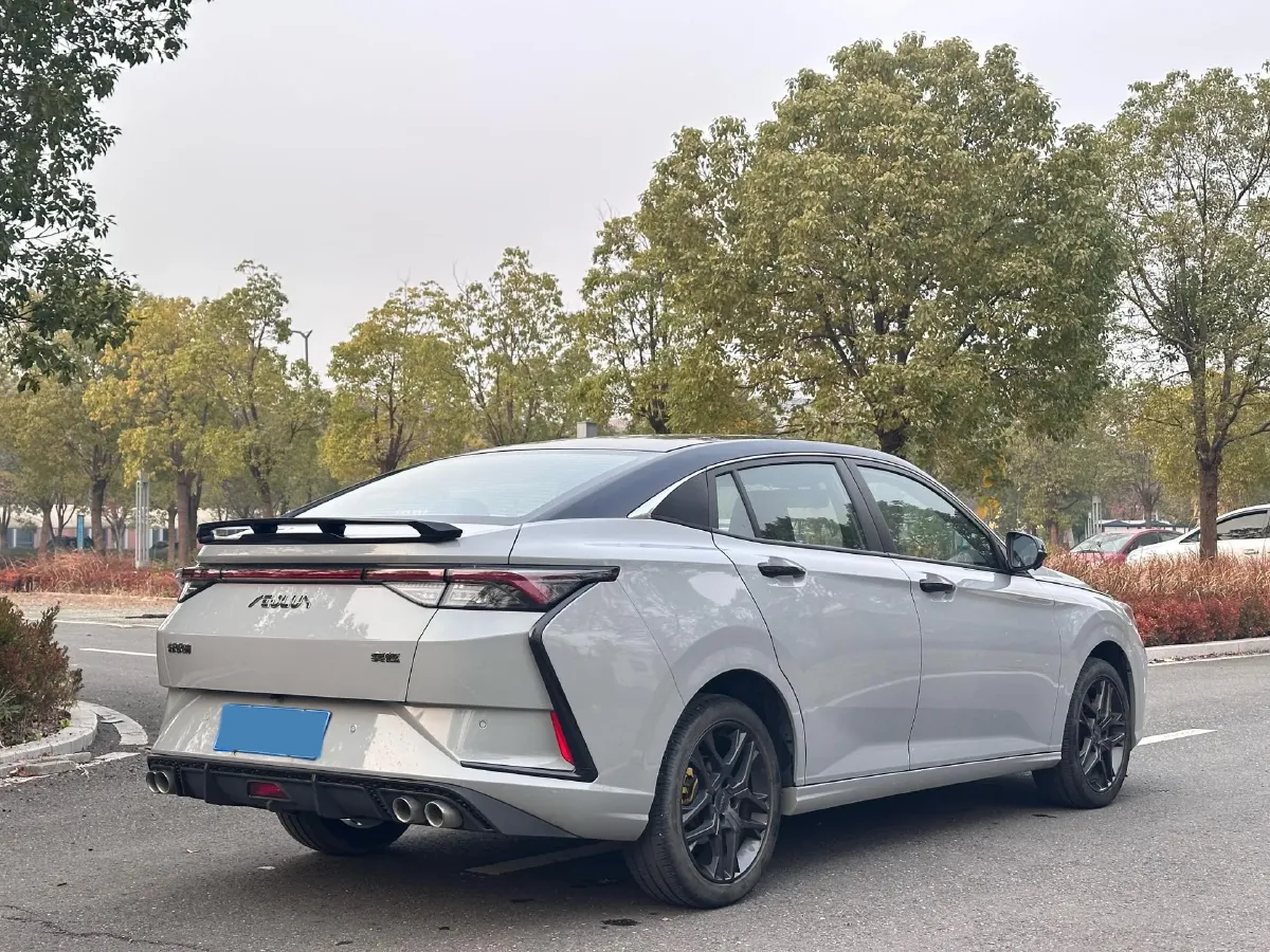 2023 DongFeng Aeolus YiXuan 1.5T 197HP L4 6DCT,autocango,china used car exporter,china ev exporter,chinese used car exporter,chinese used ev exporter