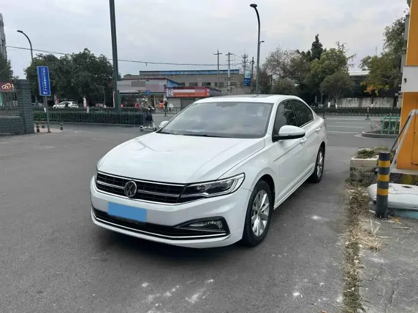 2020 Volkswagen Bora 1.5L 113HP L4 6AT