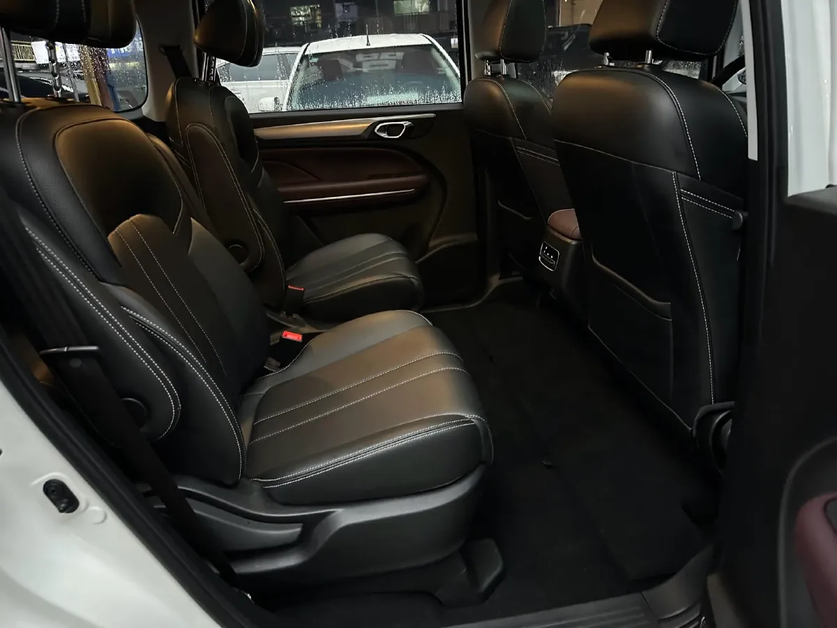 2021 GAC Trumpchi M6 1.5T 169HP L4 7DCT,autocango,china used car exporter,china ev exporter,chinese used car exporter,chinese used ev exporter