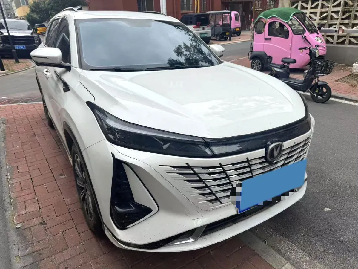 2023 ChangAn CS75 Plus 1.5T 188HP L4 8AT,autocango,china used car exporter,china ev exporter,chinese used car exporter,chinese used ev exporter