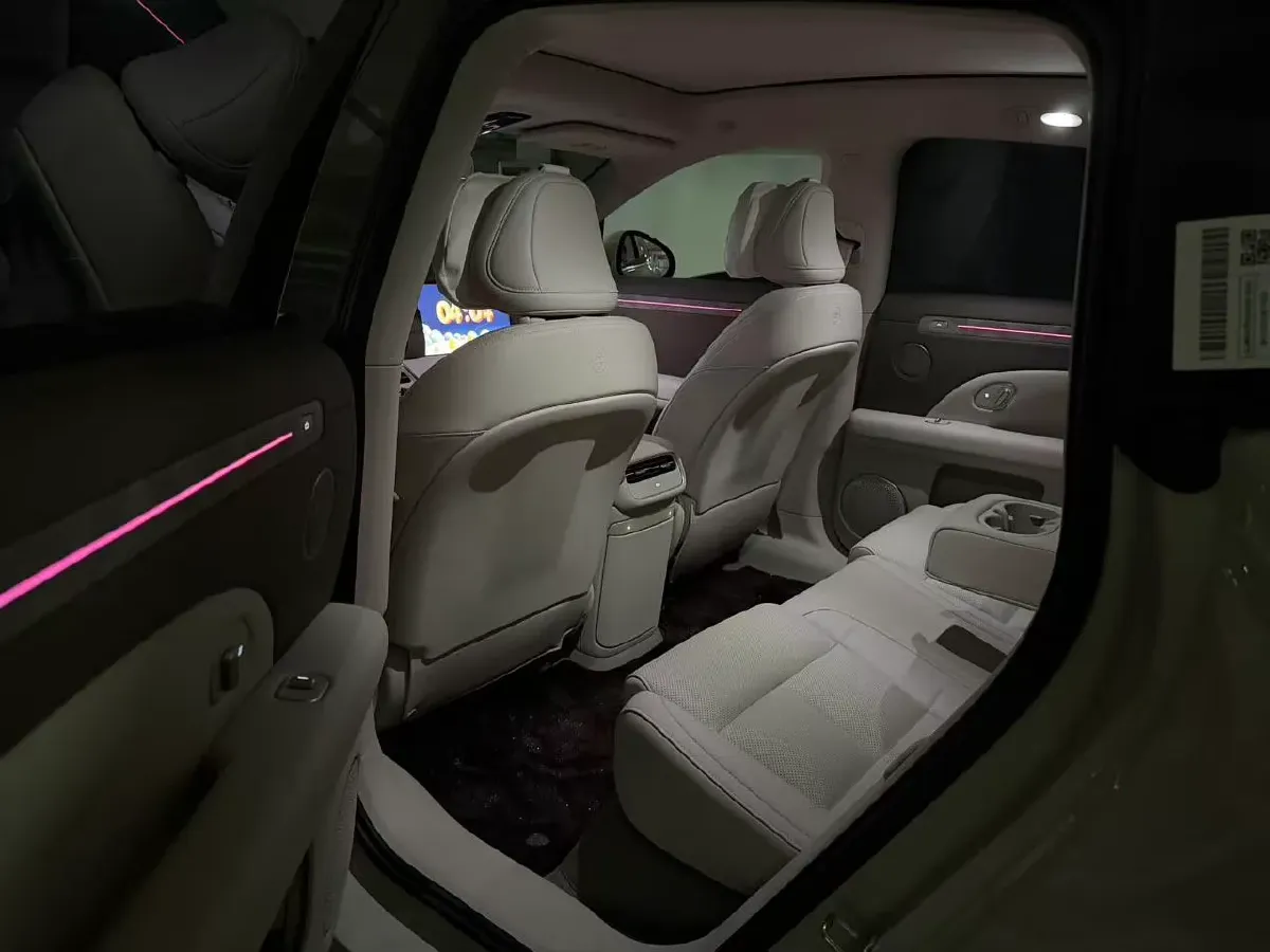 2026 IM LS6 REEV 155HP REEV,autocango,china used car exporter,china ev exporter,chinese used car exporter,chinese used ev exporter