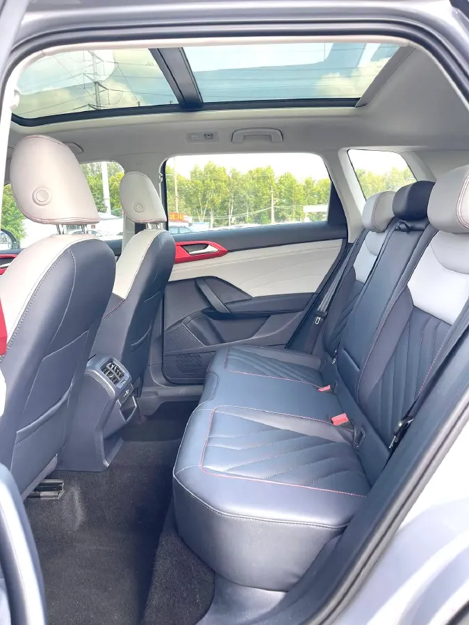 2023 Volkswagen Tharu 2.0T 186HP L4 7DCT,autocango,china used car exporter,china ev exporter,chinese used car exporter,chinese used ev exporter