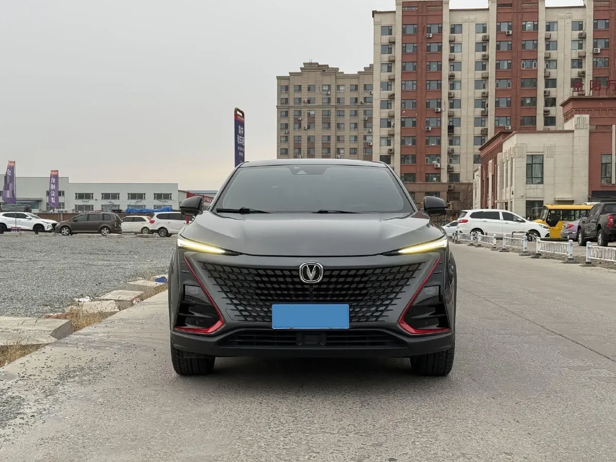 2021 ChangAn UNI-T 1.5T 180HP L4 7DCT,autocango,china used car exporter,china ev exporter,chinese used car exporter,chinese used ev exporter