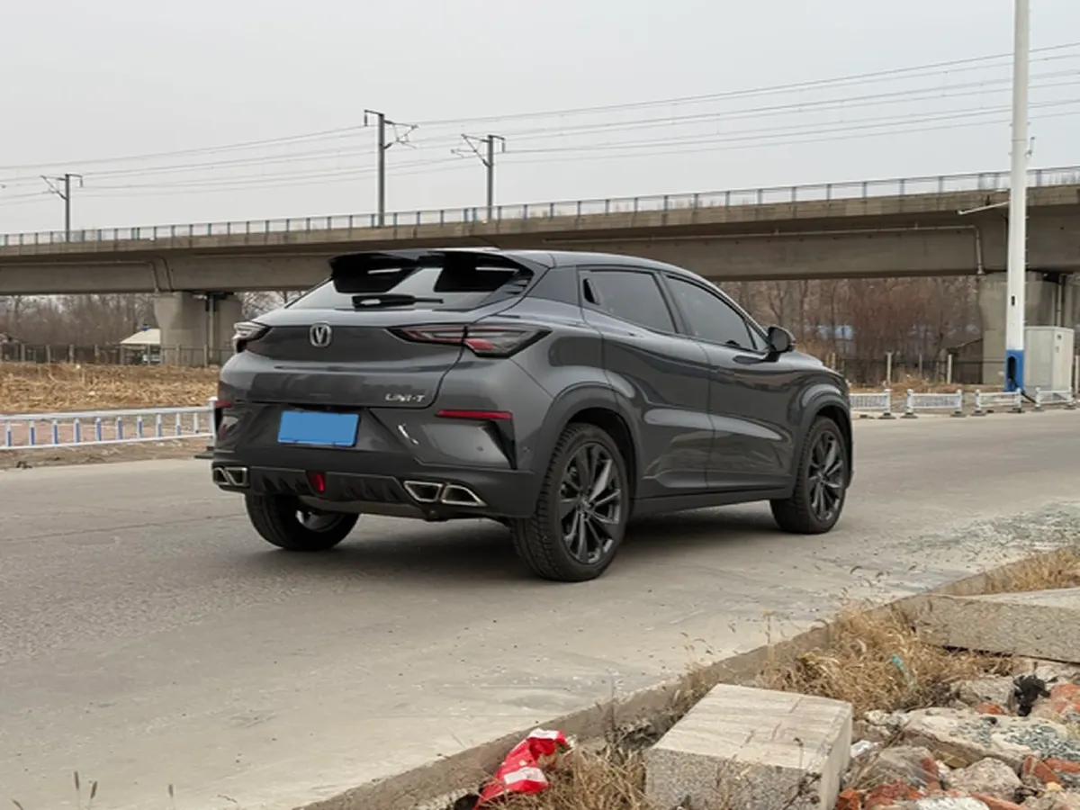 2021 ChangAn UNI-T 1.5T 180HP L4 7DCT,autocango,china used car exporter,china ev exporter,chinese used car exporter,chinese used ev exporter