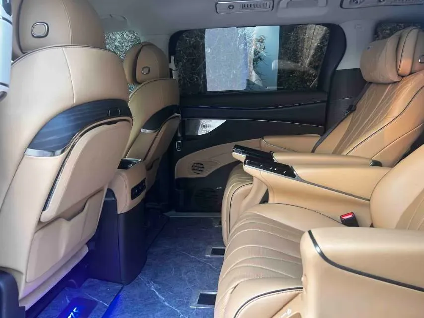 2024 Denza D9 1.5T 139HP L4 E-CVT PHEV 40KWH,autocango,china used car exporter,china ev exporter,chinese used car exporter,chinese used ev exporter