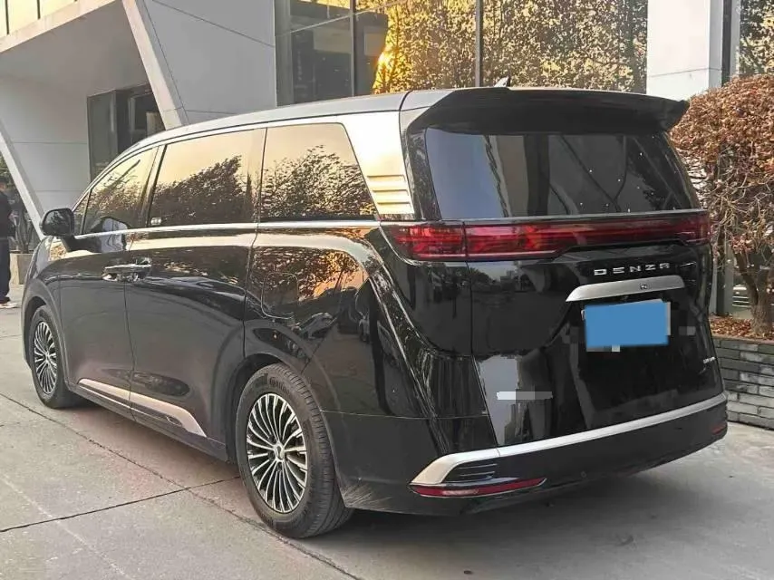 2024 Denza D9 1.5T 139HP L4 E-CVT PHEV 40KWH,autocango,china used car exporter,china ev exporter,chinese used car exporter,chinese used ev exporter