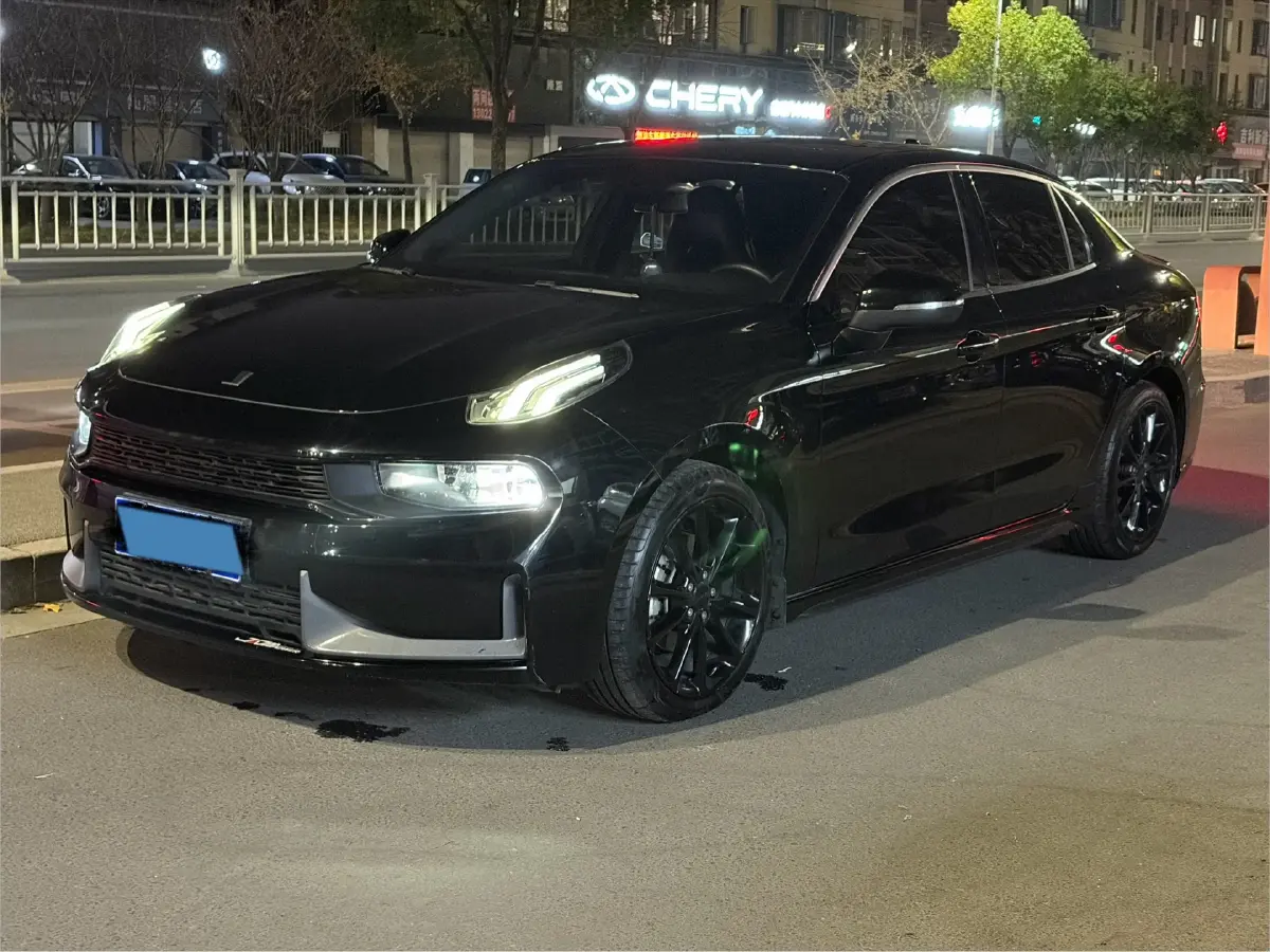 2019 LYNK&CO 03 2.0T 190HP L4 6AT