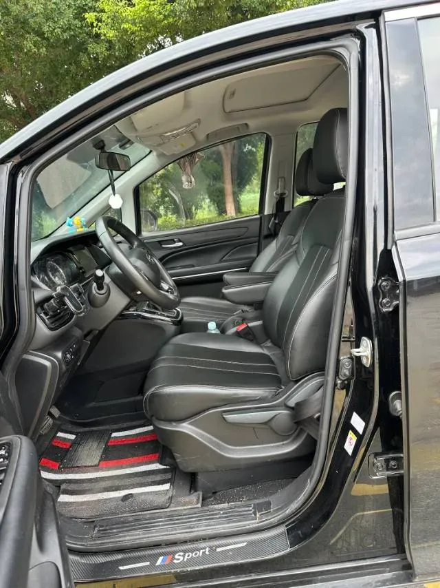 2021 GAC Trumpchi M6 1.5T 169HP L4 7DCT,autocango,china used car exporter,china ev exporter,chinese used car exporter,chinese used ev exporter