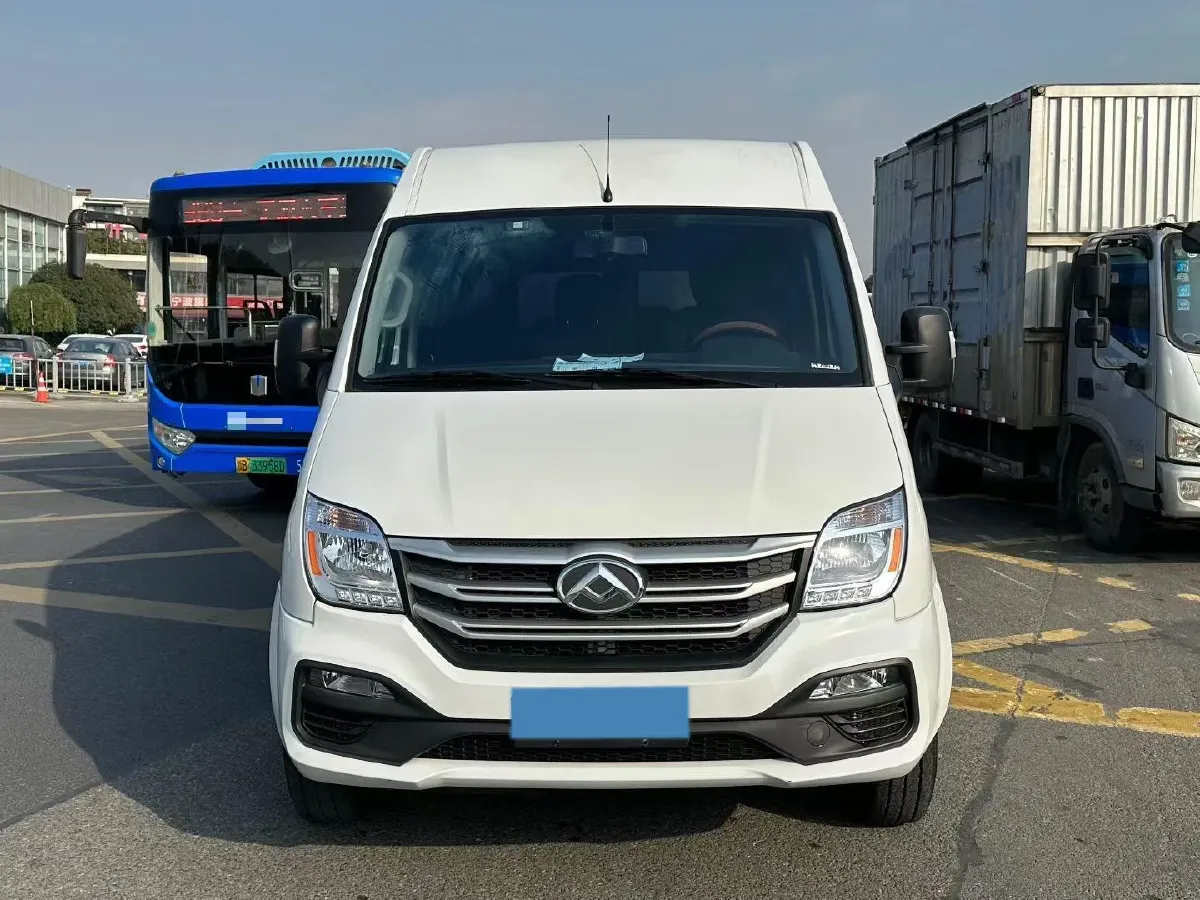 2024 SinoTruck VGV PioneerV 2.0T 140HP L4 6MT,autocango,china used car exporter,china ev exporter,chinese used car exporter,chinese used ev exporter
