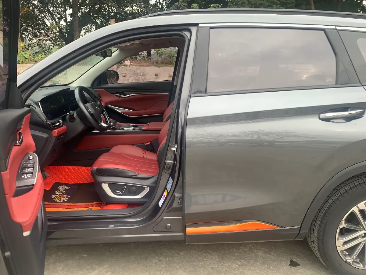 2021 ChangAn CS75 Plus 1.5T 178HP L4 6AT,autocango,china used car exporter,china ev exporter,chinese used car exporter,chinese used ev exporter