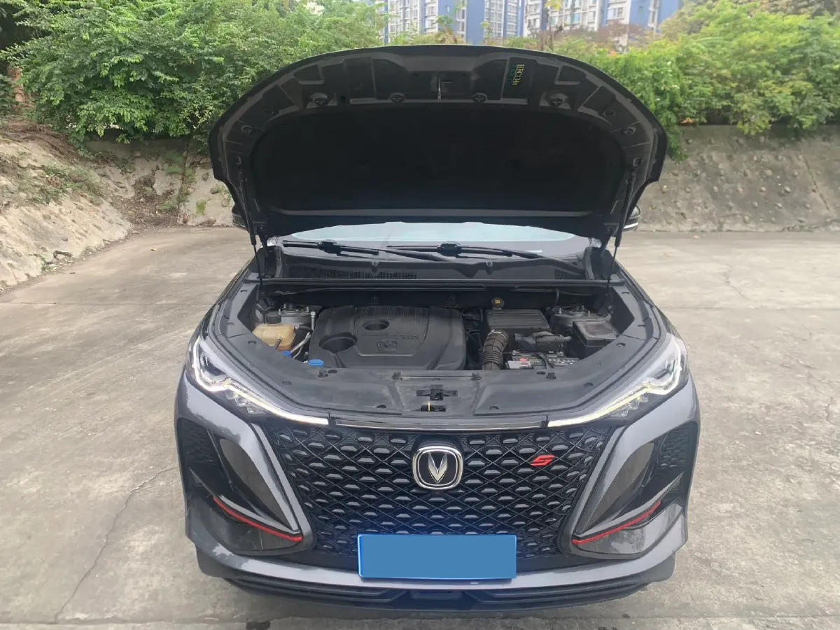 2021 ChangAn CS75 Plus 1.5T 178HP L4 6AT,autocango,china used car exporter,china ev exporter,chinese used car exporter,chinese used ev exporter