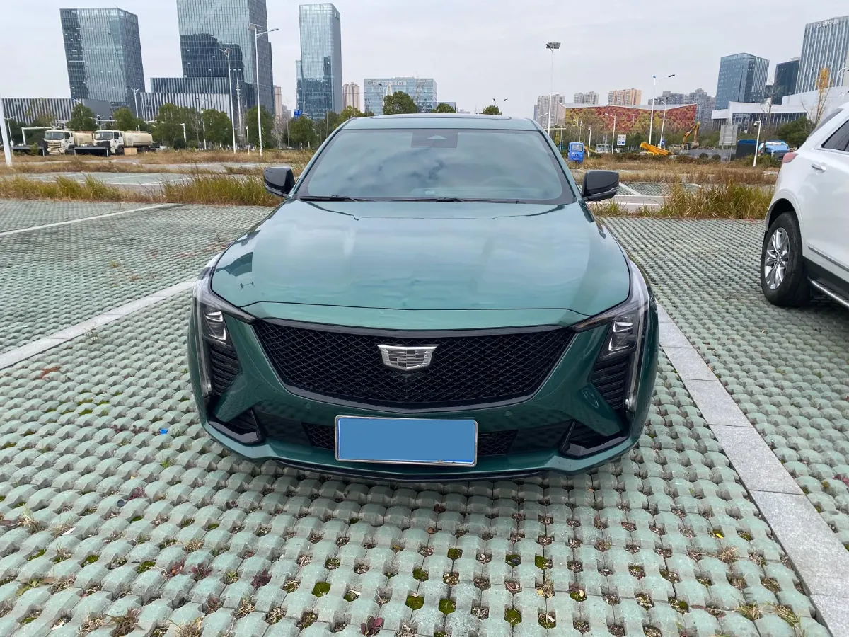 2025 Cadillac CT5 2.0T 237HP L4 10AT,autocango,china used car exporter,china ev exporter,chinese used car exporter,chinese used ev exporter