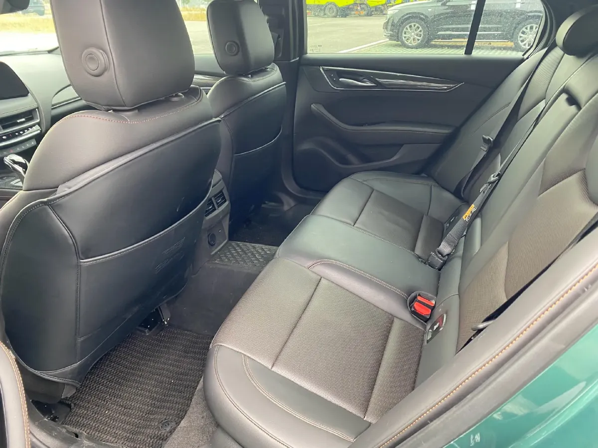 2025 Cadillac CT5 2.0T 237HP L4 10AT,autocango,china used car exporter,china ev exporter,chinese used car exporter,chinese used ev exporter